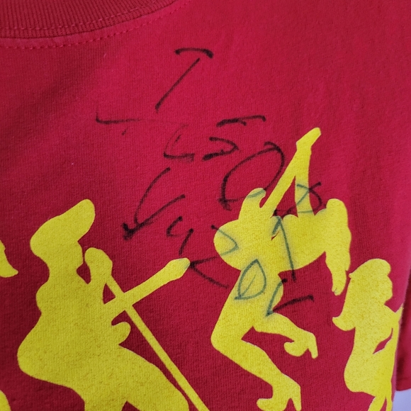 Red Elvis's signed band shirt - Picture 3 of 4